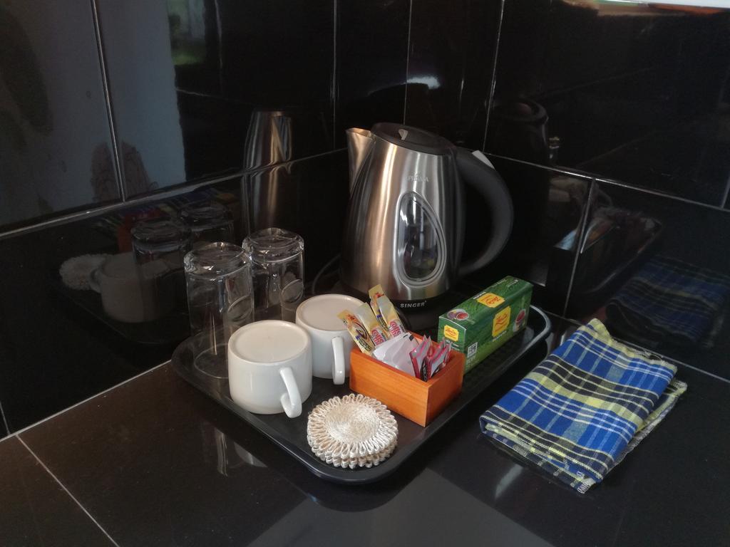 Apna Homestay Apartments Unawatuna Extérieur photo