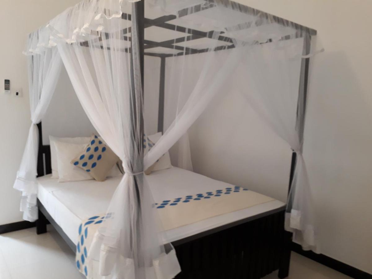 Apna Homestay Apartments Unawatuna Extérieur photo