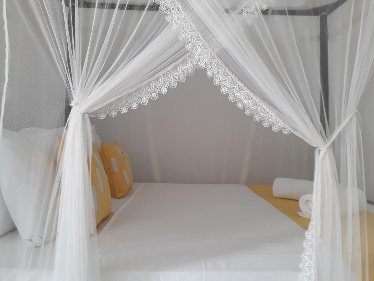 Apna Homestay Apartments Unawatuna Extérieur photo