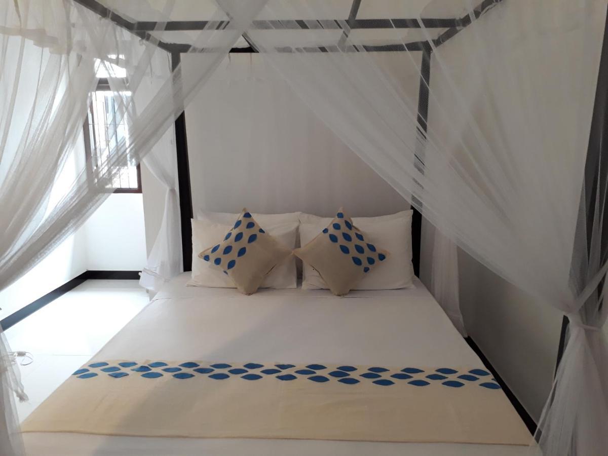 Apna Homestay Apartments Unawatuna Extérieur photo